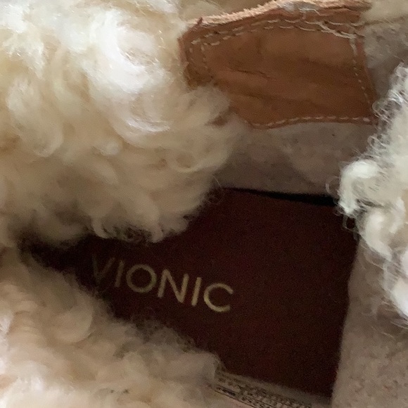 Vionic Women’s Winter Boots NEW 9.5 - Picture 4 of 7